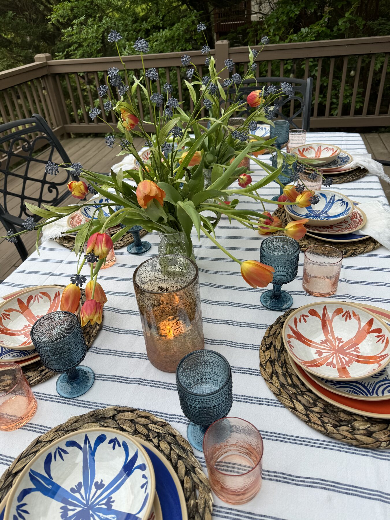 Garden table set with blue and coral details